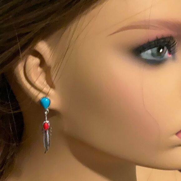 Gorgeous Southwestern Earrings NWT - Picture 3 of 3